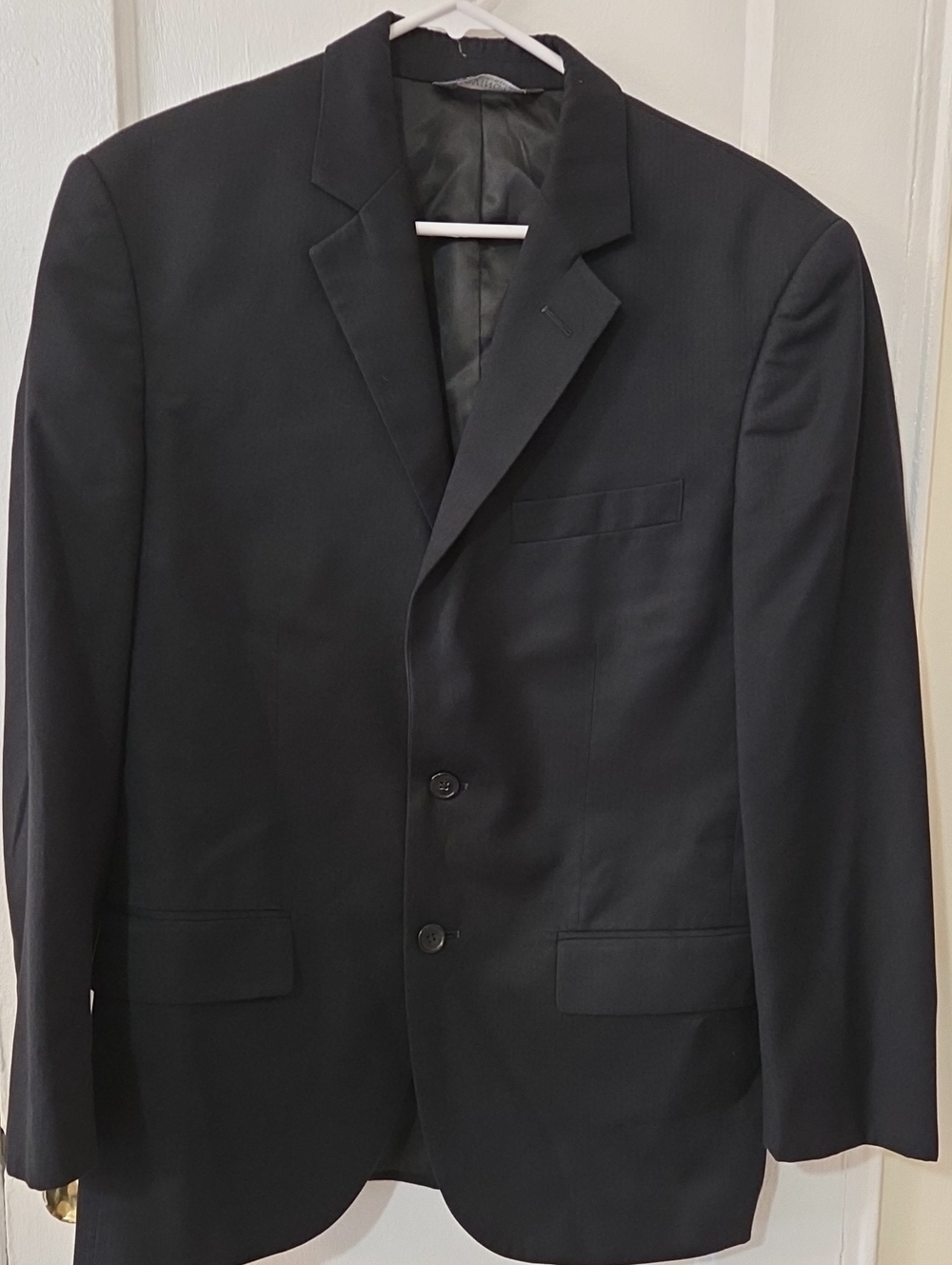 Covington Black Men's Two-Button Suit Jacket 38S